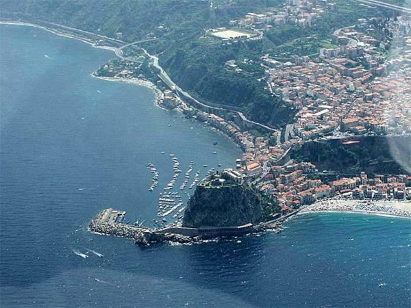 赞布隆内Residenza Marinella公寓式酒店 外观 照片